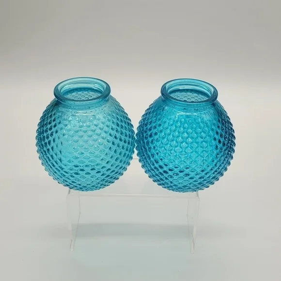 Vintage Small Aqua Blue Transparent Diamond Cut Round Bottle Vase​​​ - Picture 2 of 4